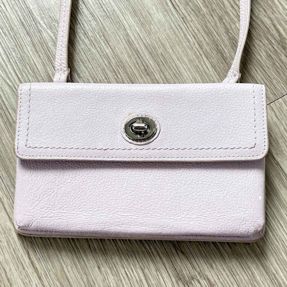 Danier Leather Pastel Lavender Crossbody Bag - Picture 4 of 13